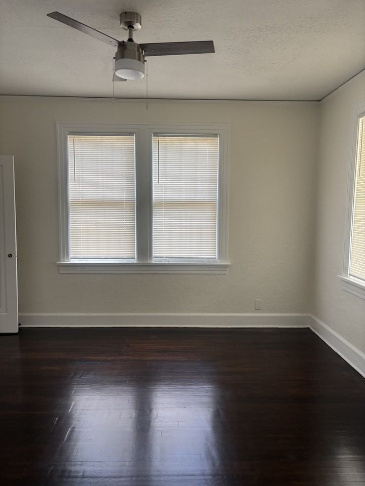 N Auburndale Pl #1 - Photo 3 of 10