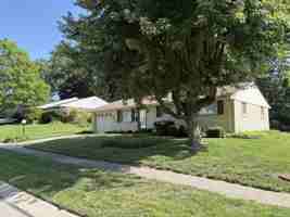featured image of 6537 Highbury Rd #1