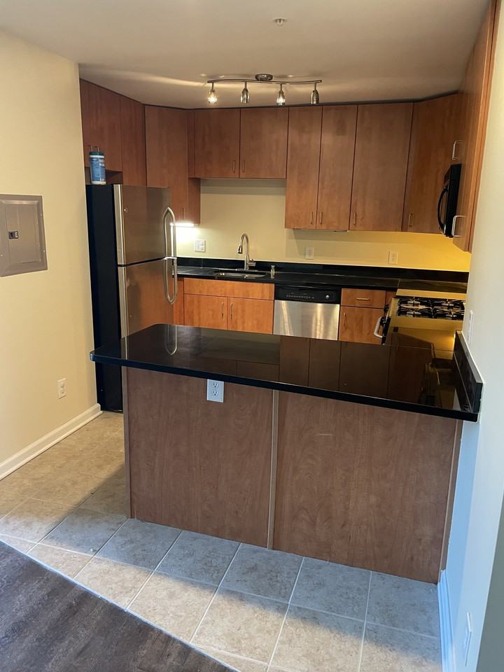 1142 Cove Rd #1 - Photo 6 of 10