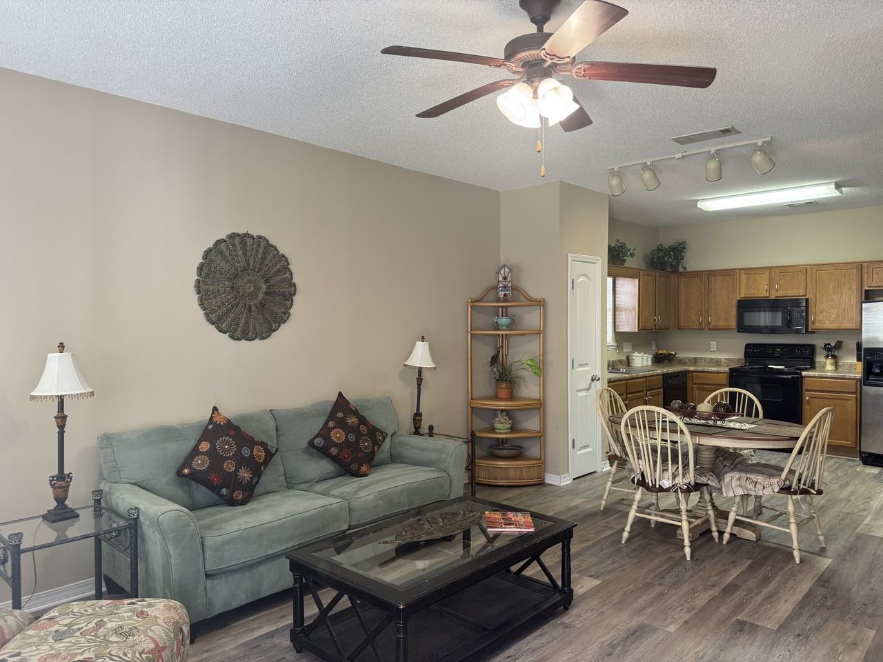 2651 S Juniper St #1 - Photo 5 of 10