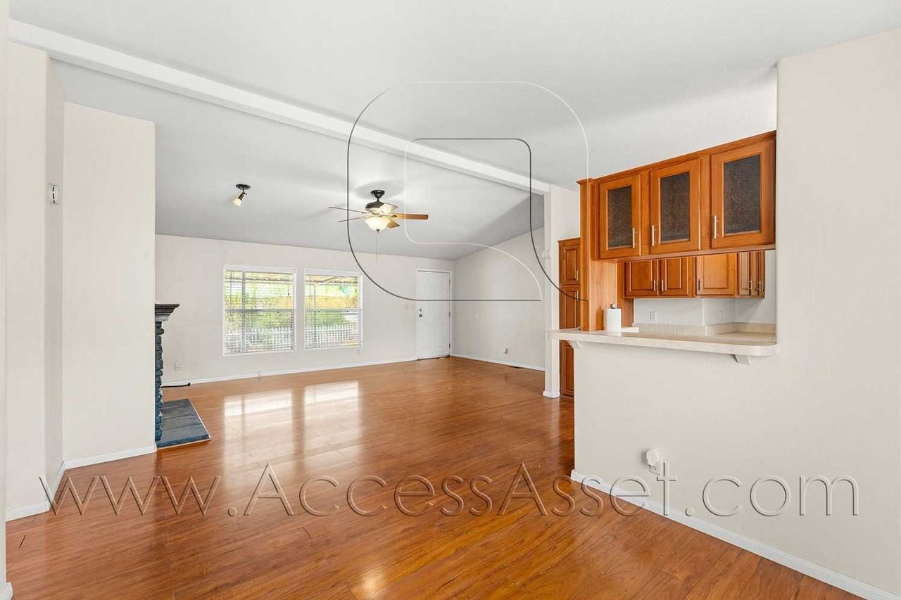 24380 Paseo Vivora - Photo 4 of 30