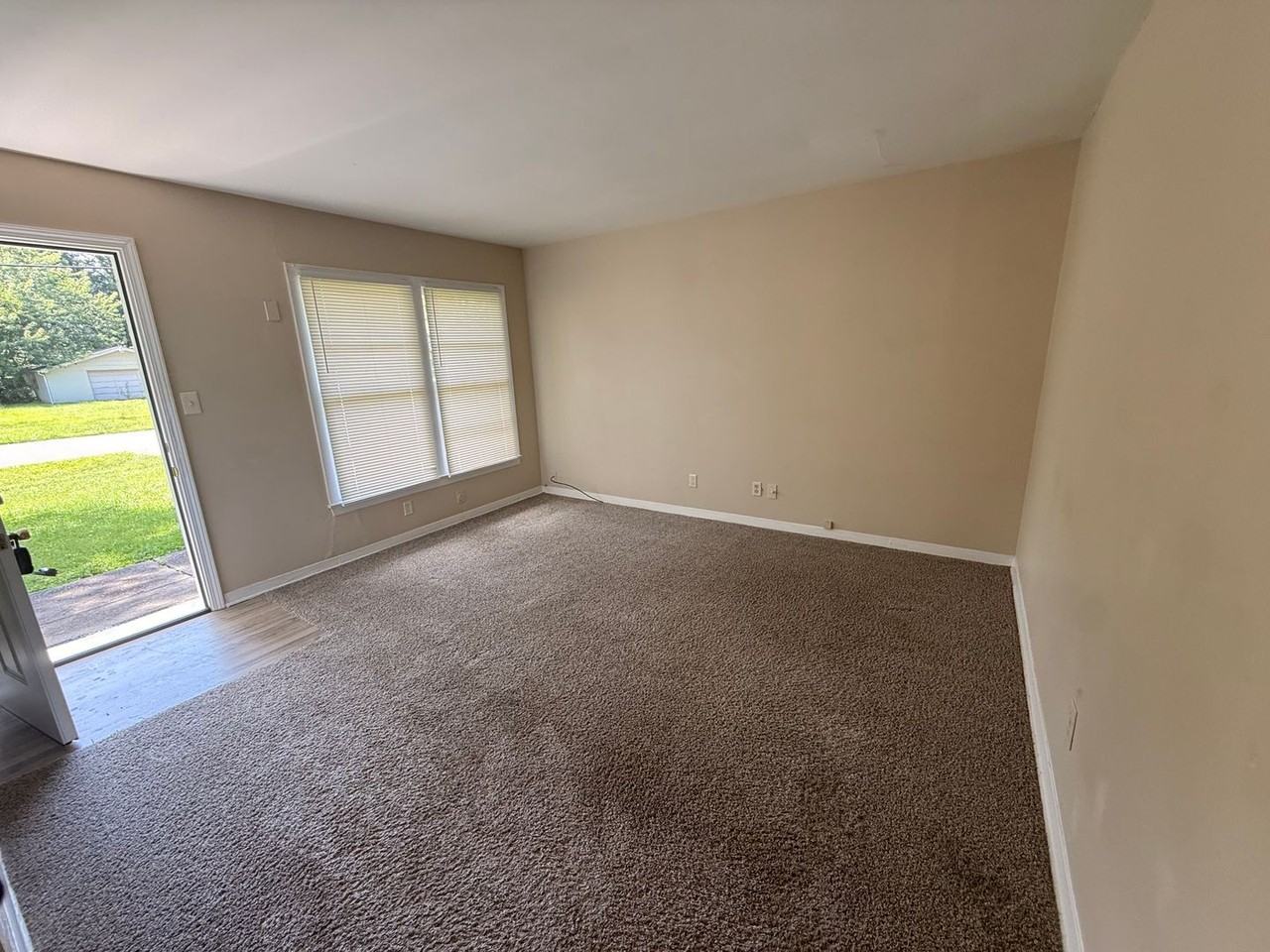 10705 Grafton Hall Rd - Photo 2 of 12