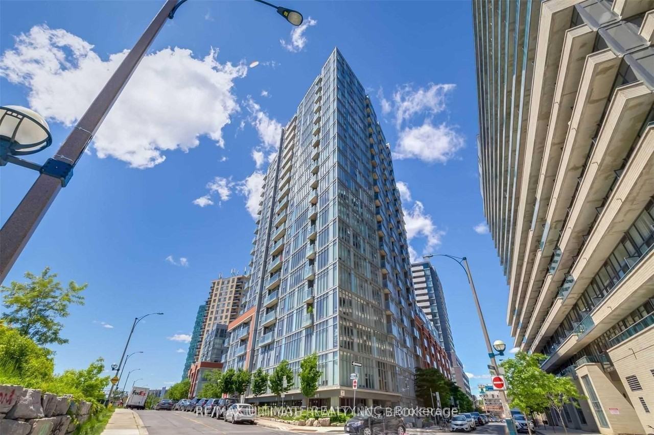 219 Fort York Boulevard
