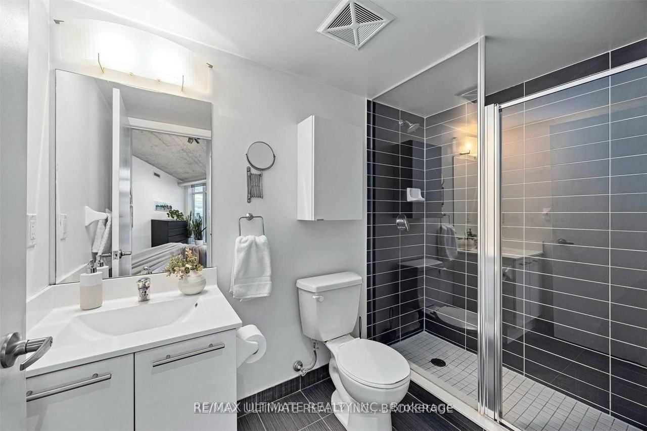 219 Fort York Boulevard - Photo 12