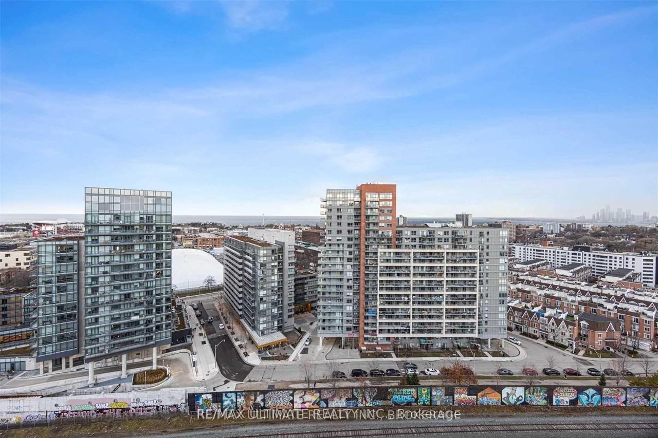219 Fort York Boulevard - Photo 18