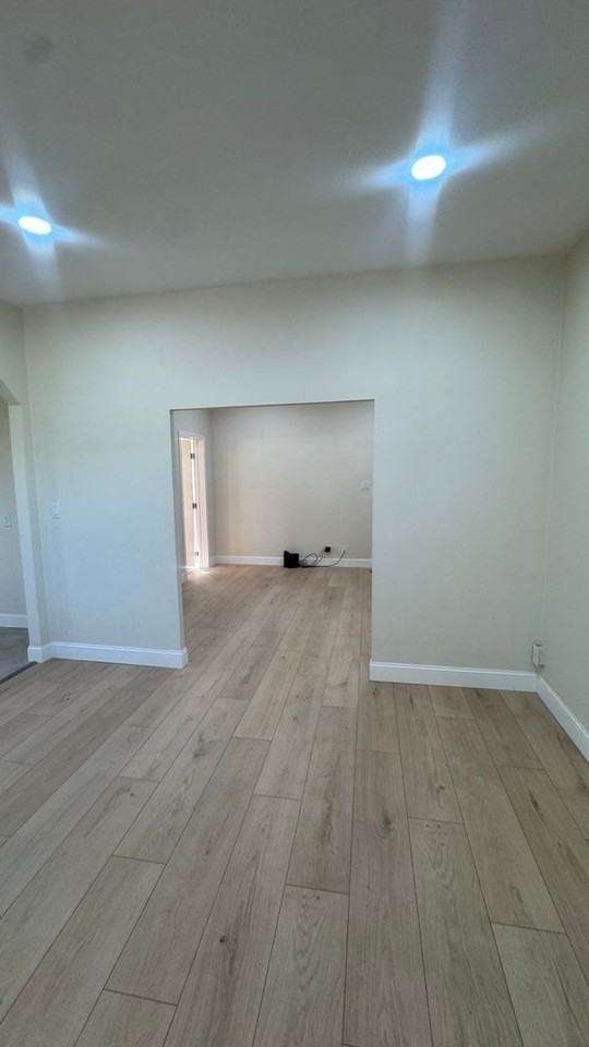 2175 Howard St - Photo 5 of 18