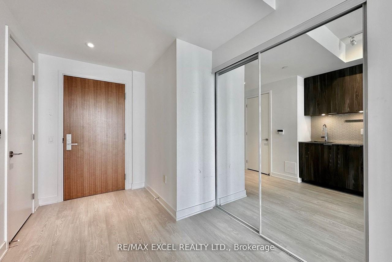 15 Queens Quay East - Photo 8