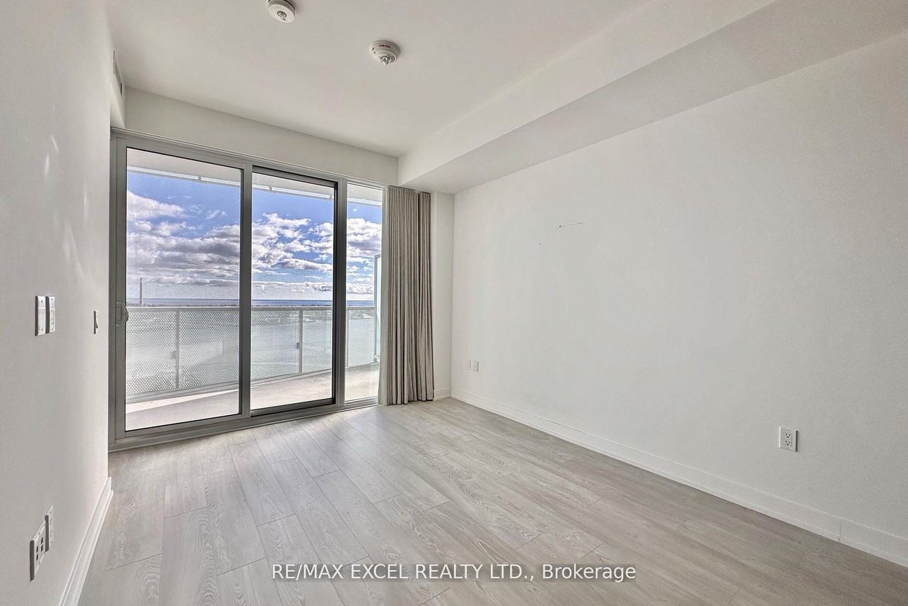 15 Queens Quay East - Photo 11