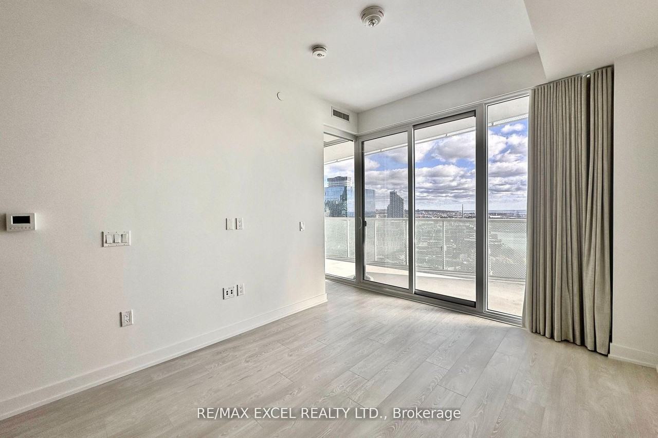 15 Queens Quay East - Photo 12