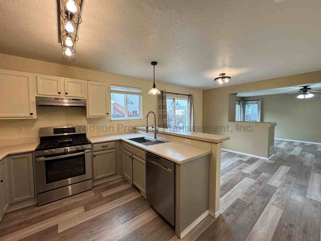 5372 Arroyo St - Photo 7 of 21