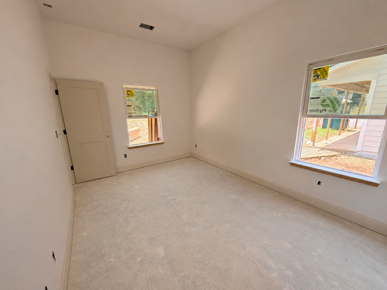 123 Head St - Photo 3 of 12