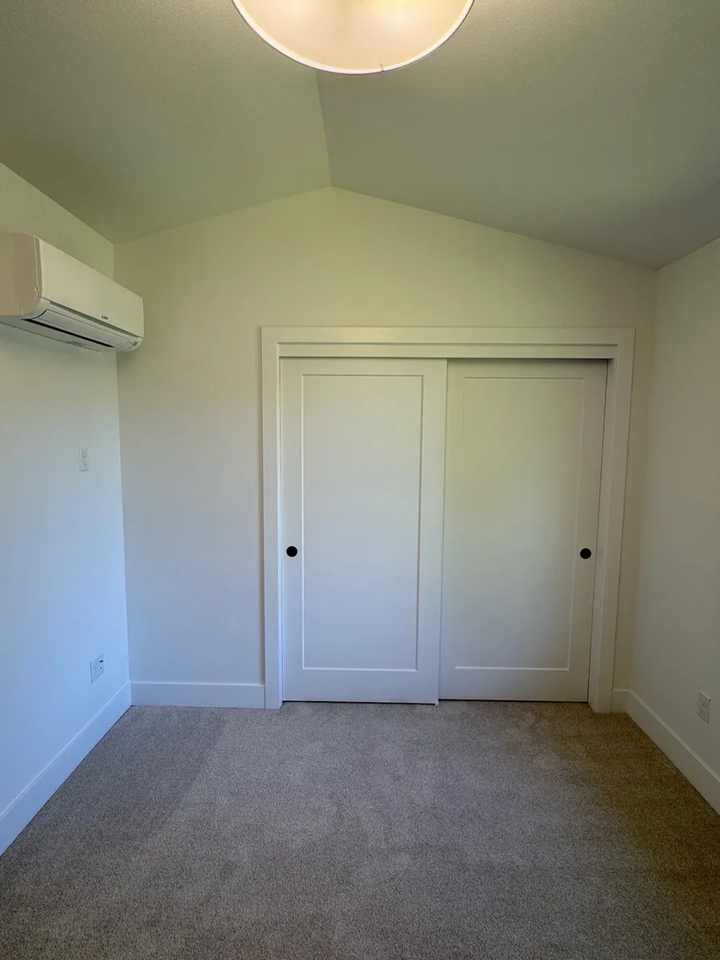 Modern SE Mill St Townhomes - Photo 4 of 5