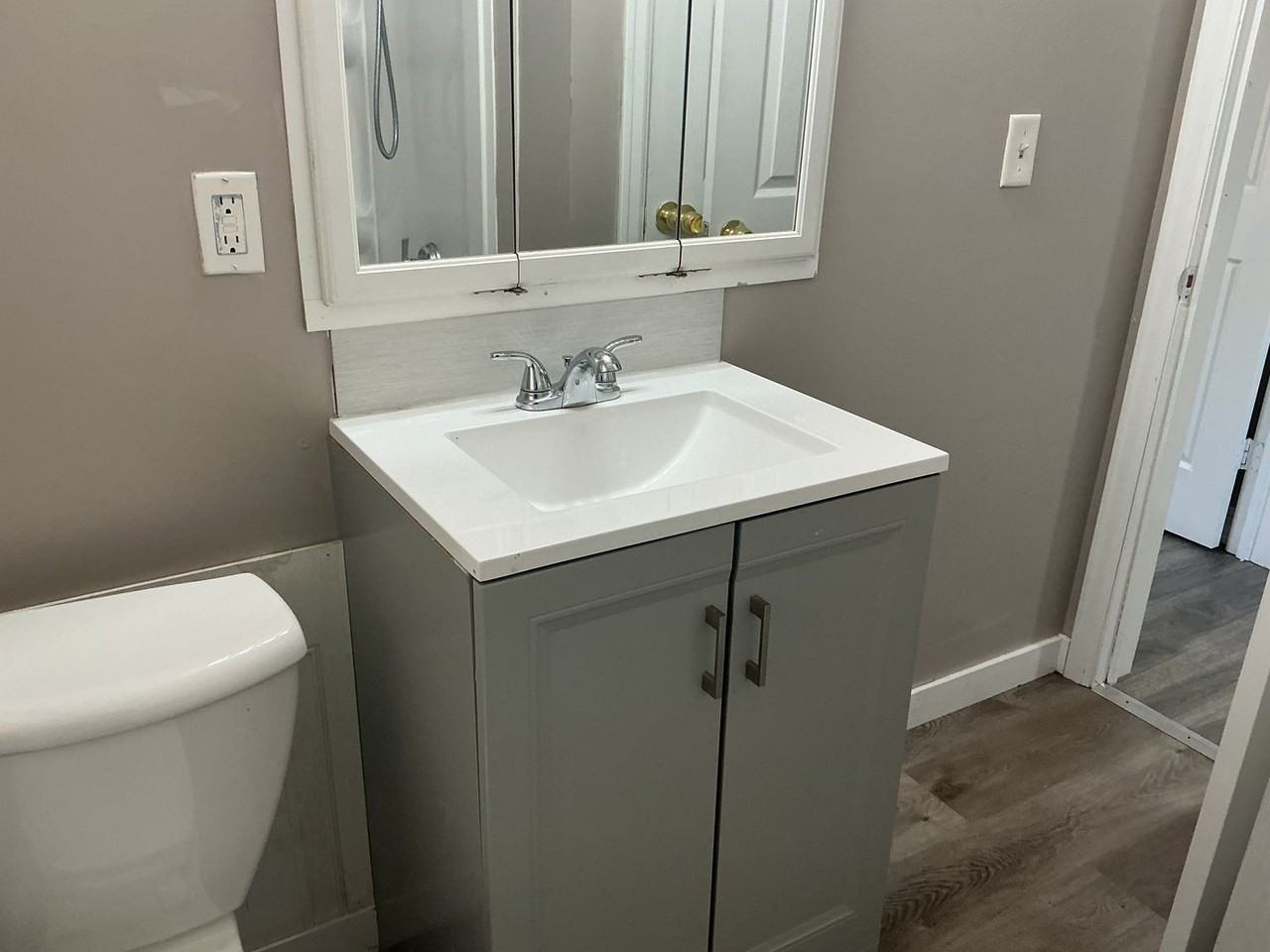 1818 W Howard Ave - Photo 3 of 12
