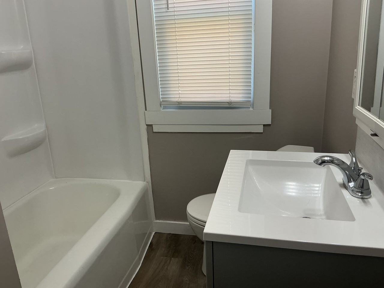 1818 W Howard Ave - Photo 4 of 12