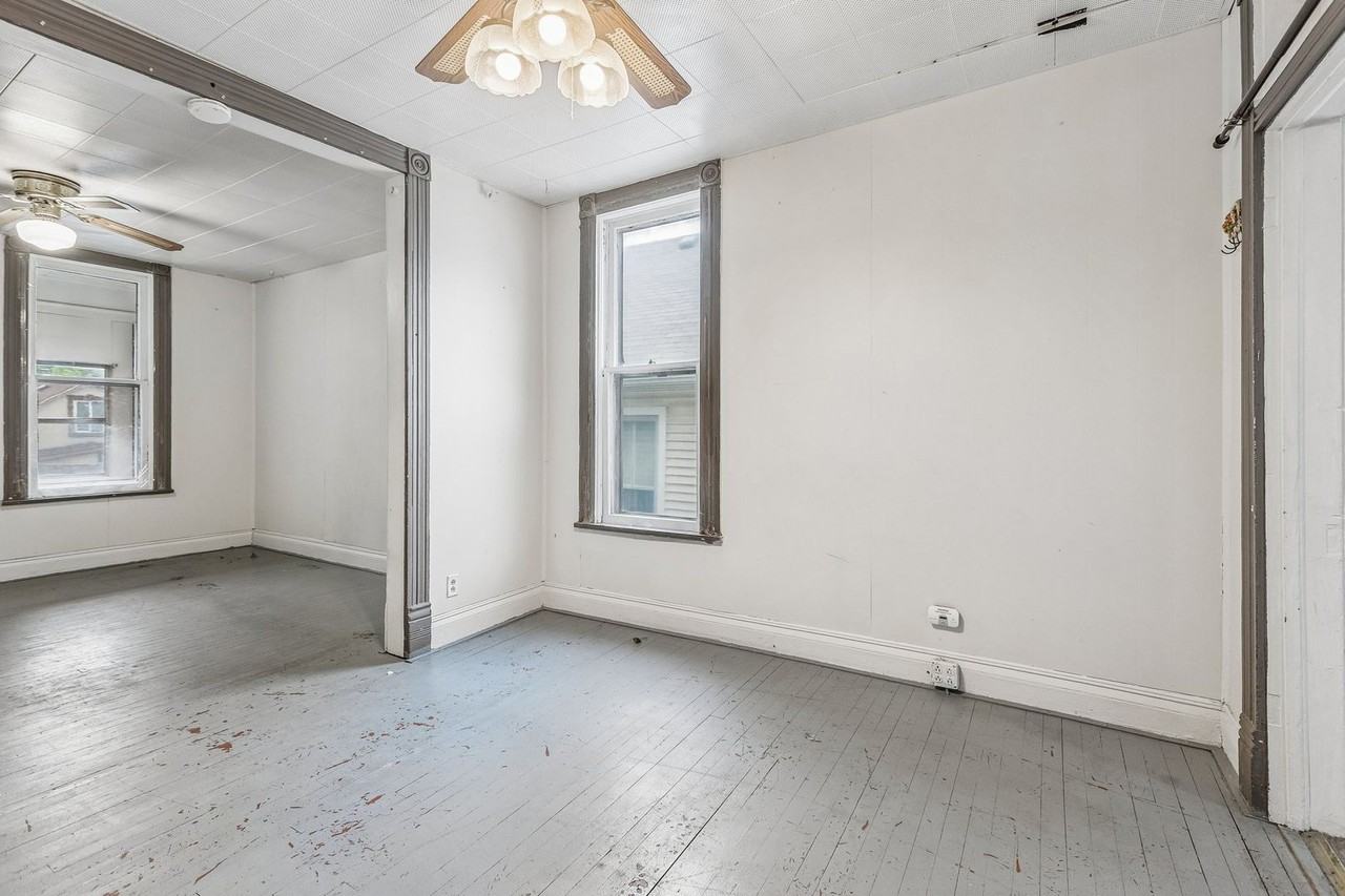 2533 Rees St - Photo 6 of 21