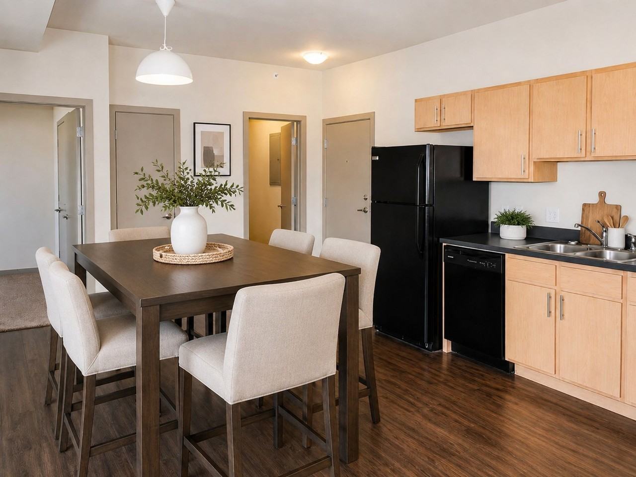 Ledges Apartments - Photo 3 of 19
