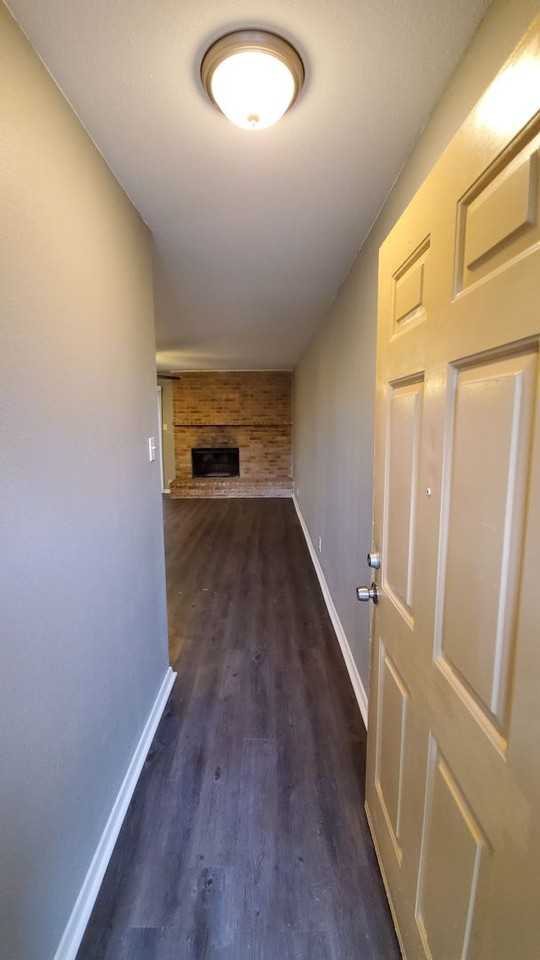 4704 Oakfield Way - Photo 3 of 35