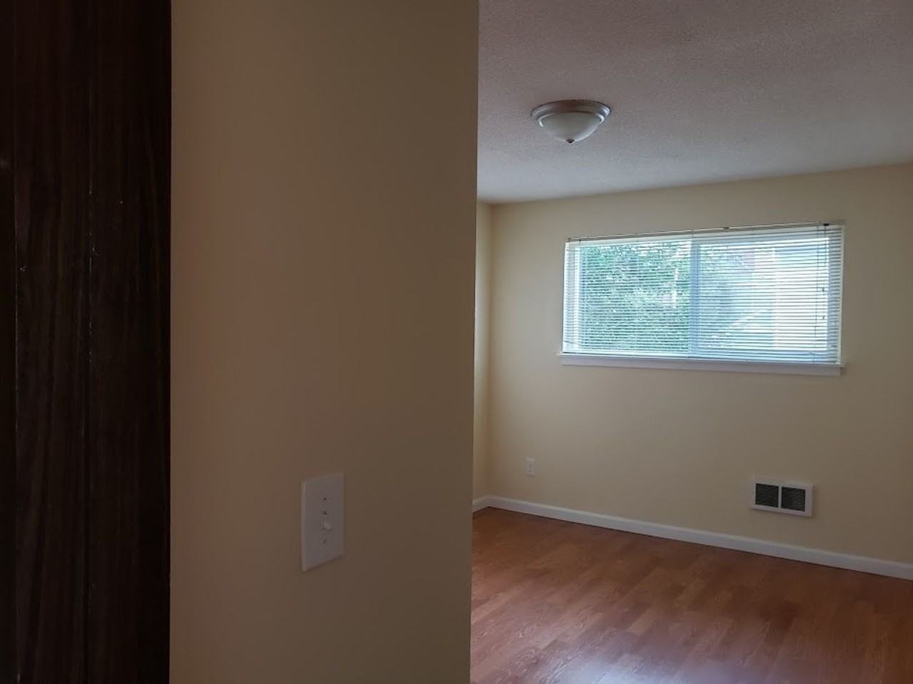 Taylor Avenue Apartments - Photo 3 of 28