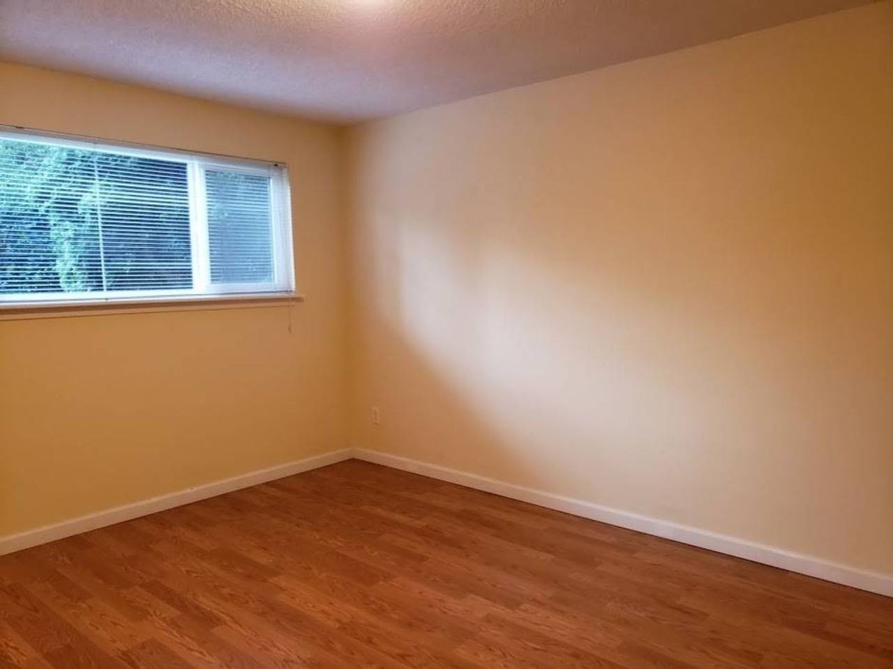 Taylor Avenue Apartments - Photo 5 of 28