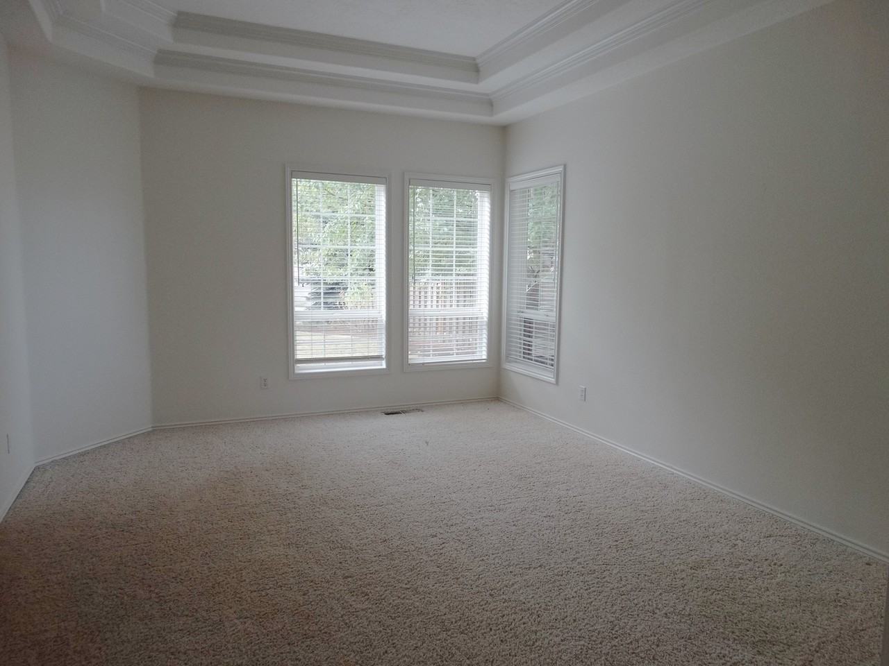 16655 Sw Springwater Ct - Photo 2 of 23