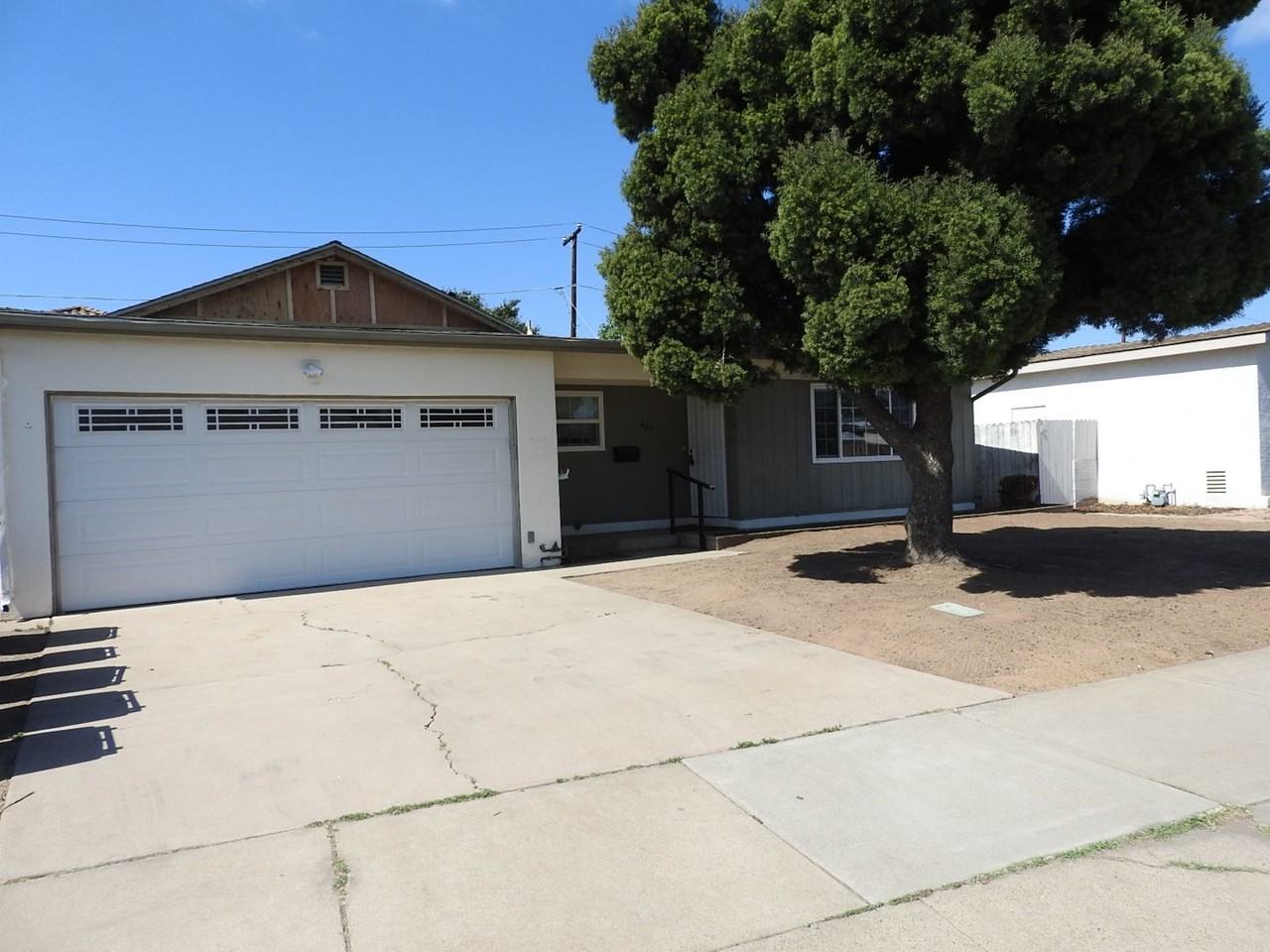 420 Cedar St - Photo 2 of 17