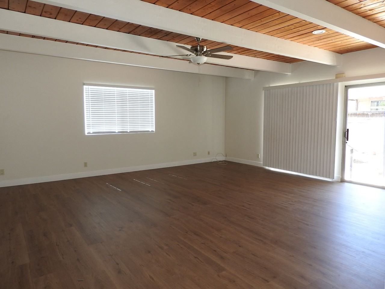420 Cedar St - Photo 3 of 17