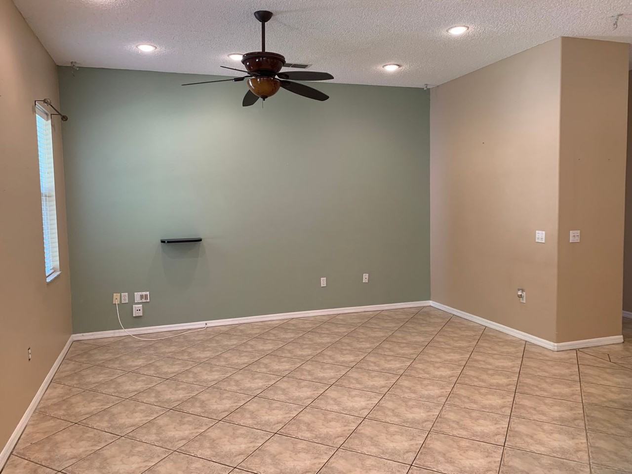 3044 Silver Palm Dr - Photo 7 of 17