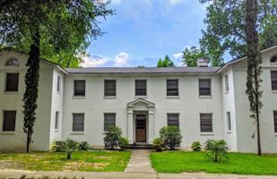 featured image of 127 S Harden St