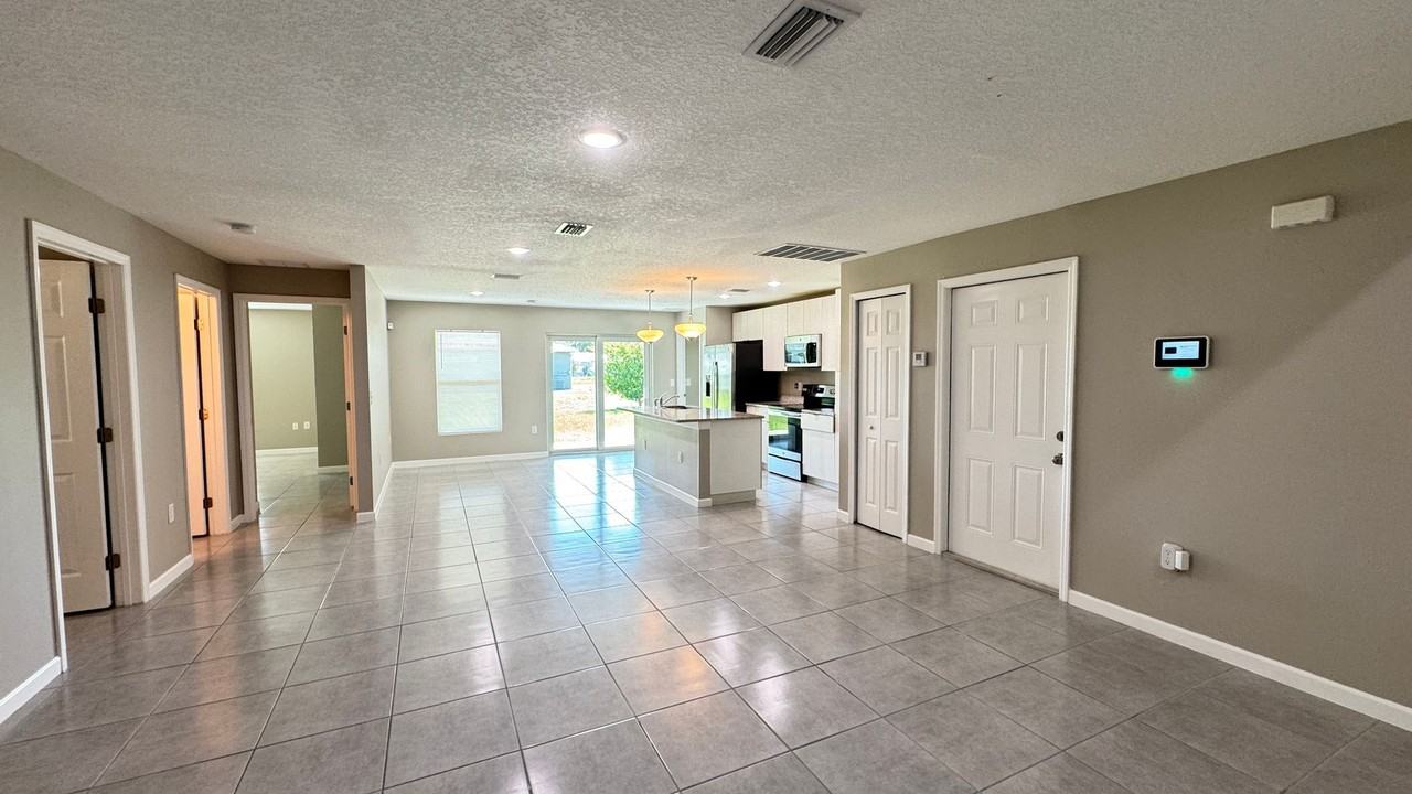 851 San Filippo Dr Se - Photo 2 of 30