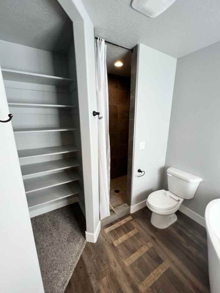 583 N 400 E - Photo 4 of 25
