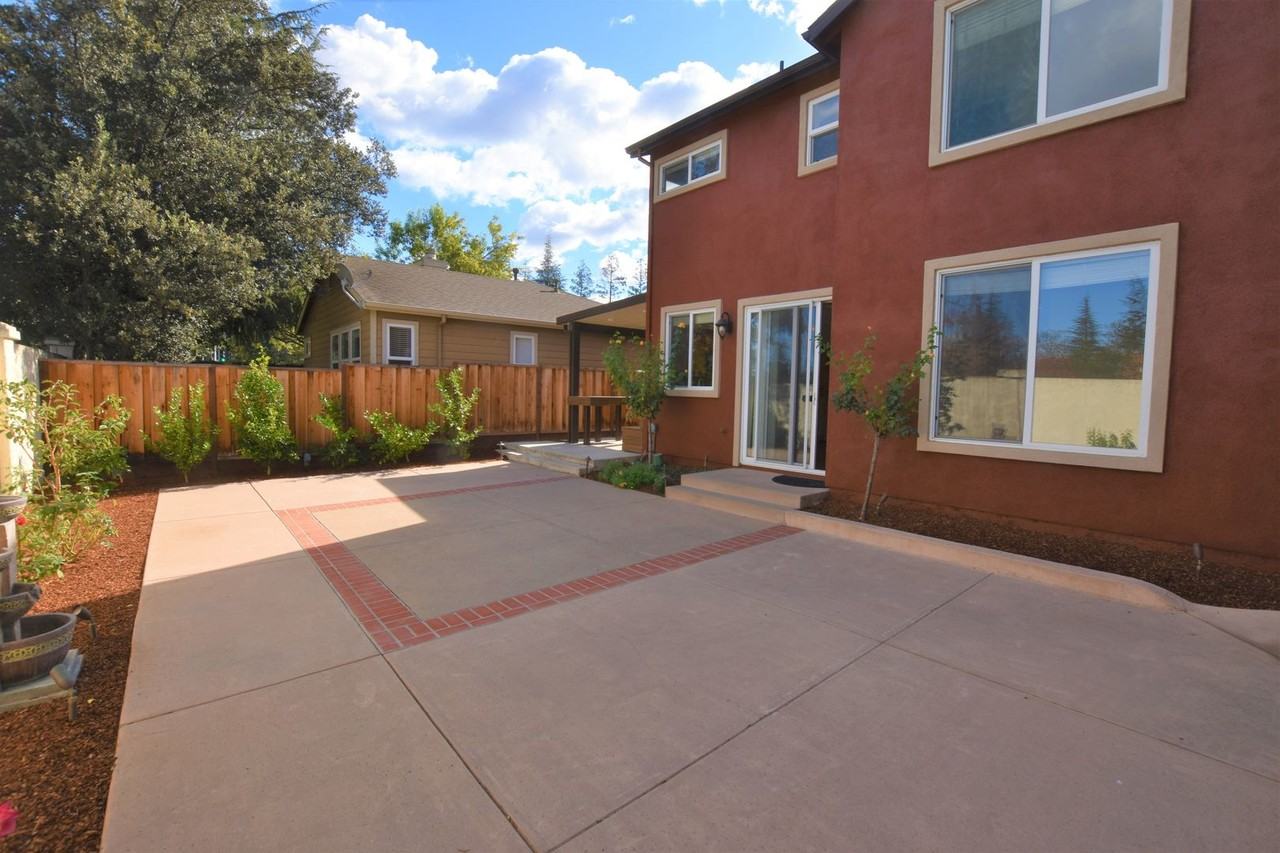 118 Smith Ranch Ct - Photo 3 of 20
