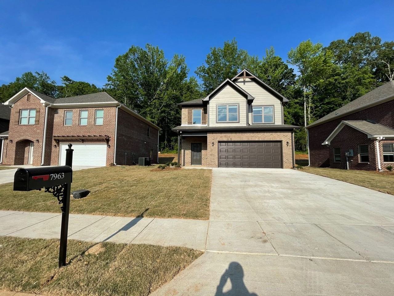 7963 St James Dr - Photo 2 of 25