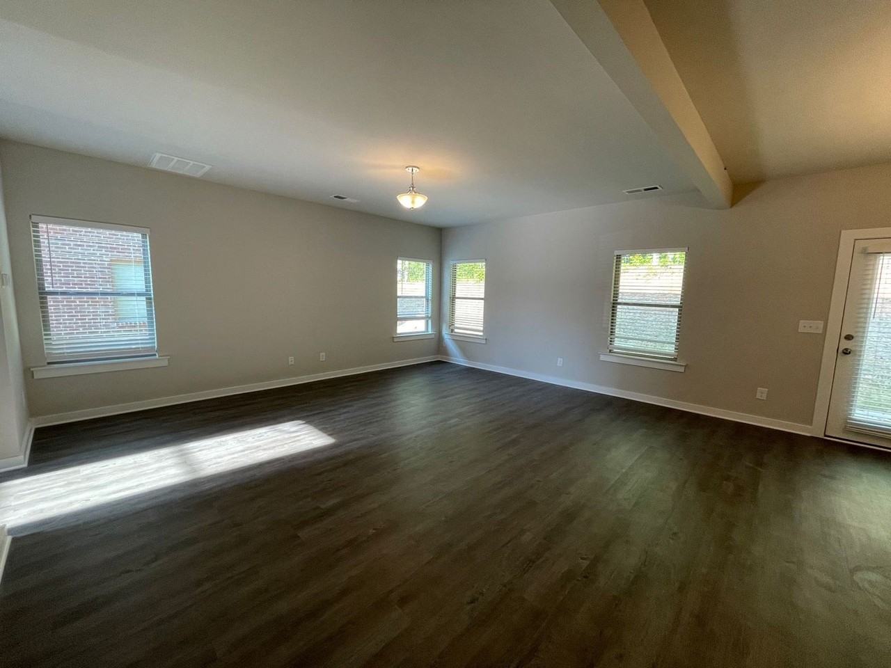 7963 St James Dr - Photo 5 of 25
