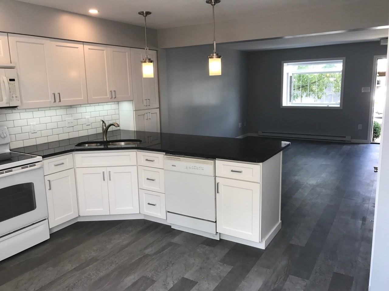 631 Marjorie Mae St - Photo 3 of 12