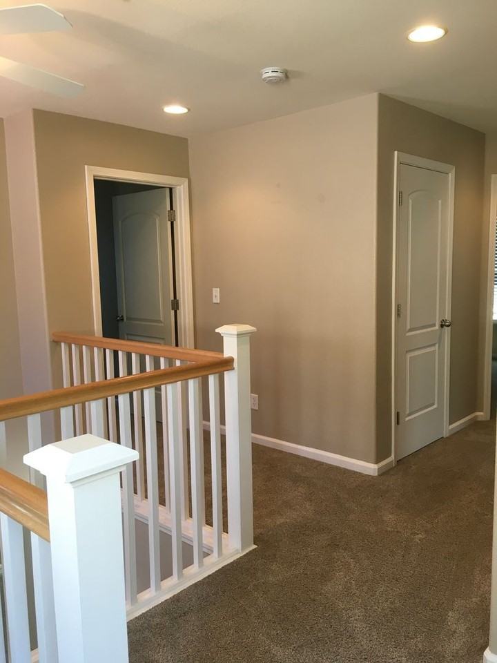 2113 Vienna Way - Photo 5 of 8