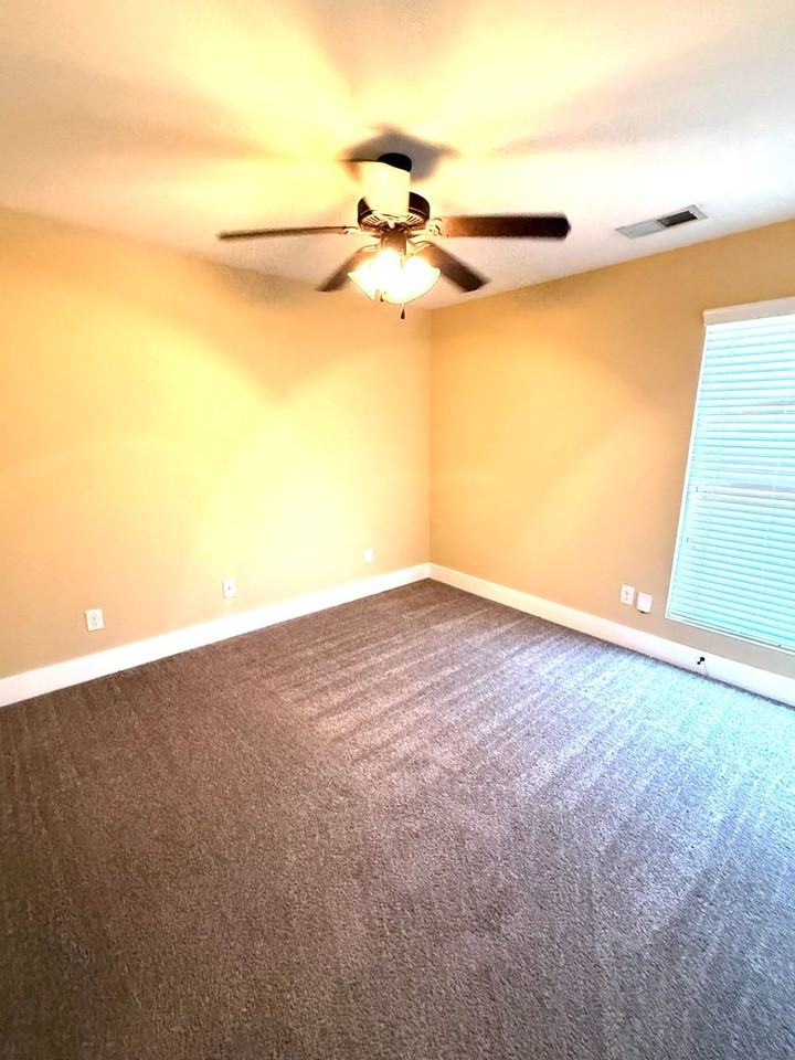 6605 Rock Ledge Rd - Photo 6 of 14
