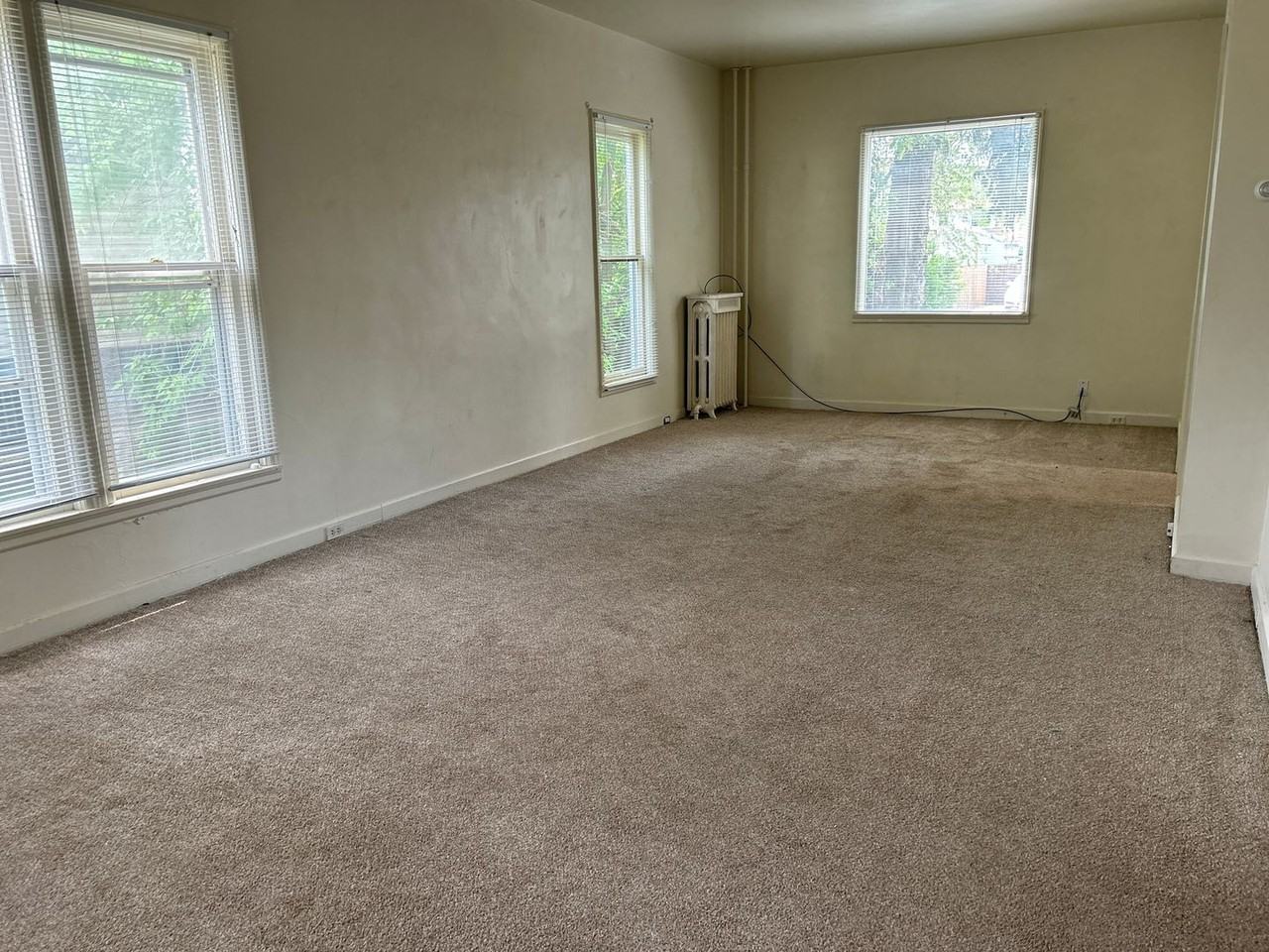 257 5th St W - Photo 6 of 11
