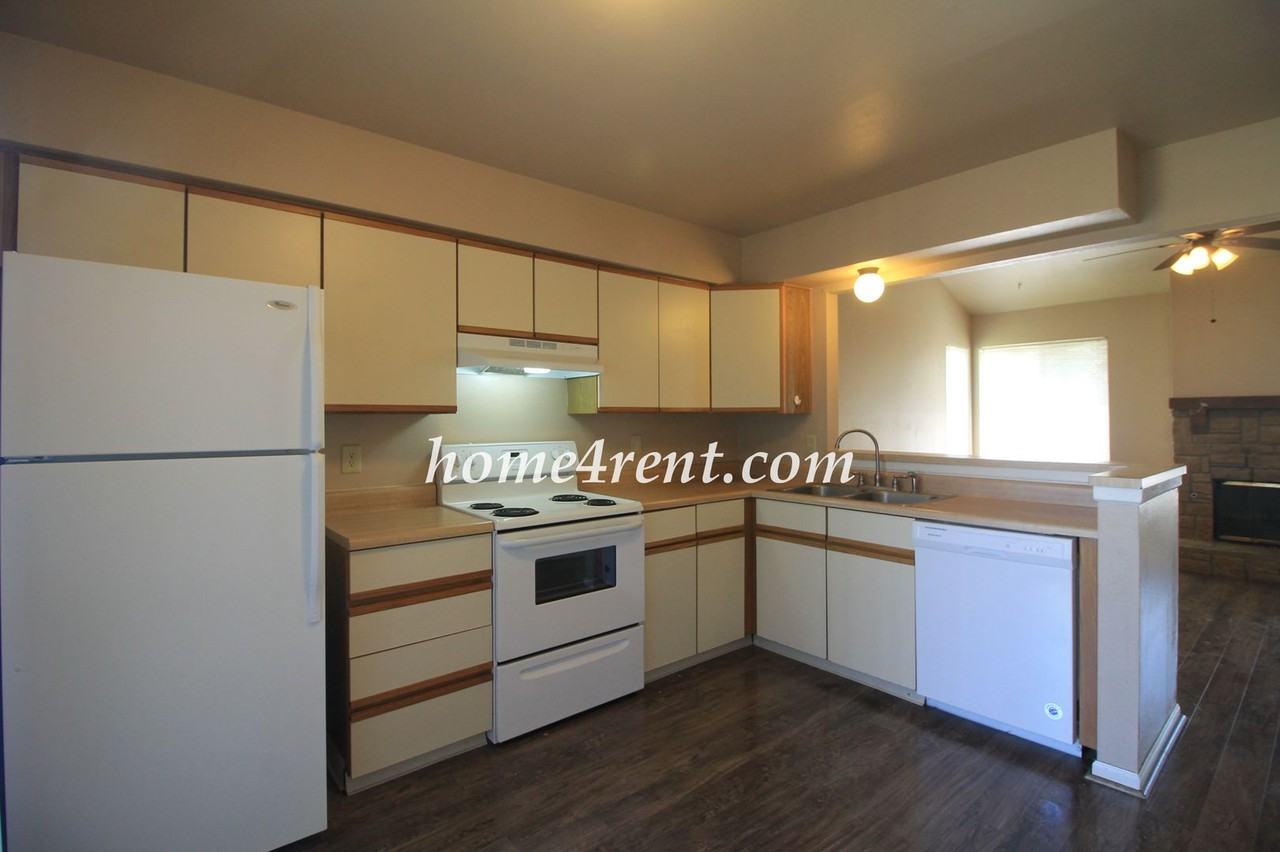 13224 S Brougham Dr - Photo 7 of 20