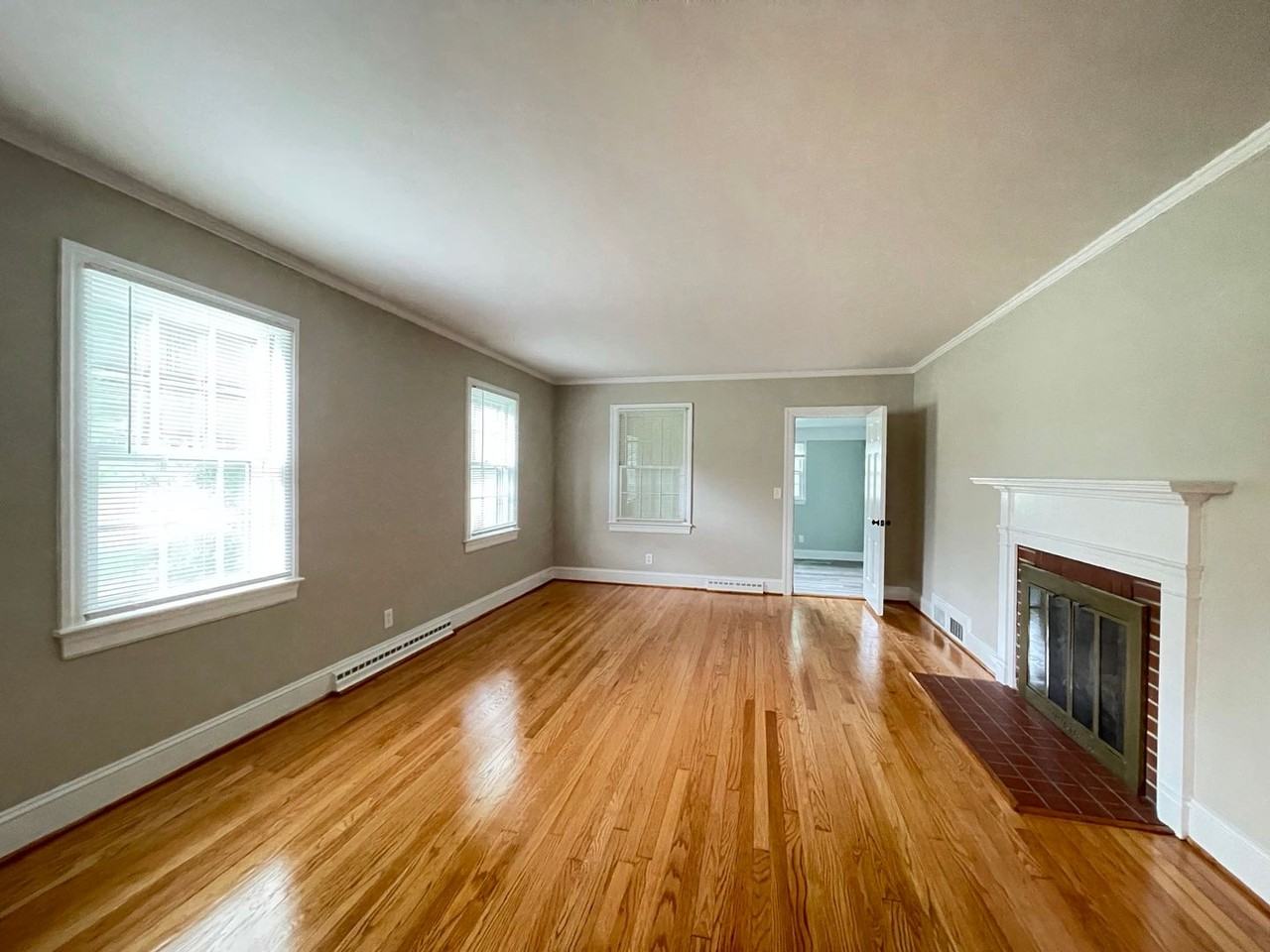 707 N Brunswick Ave - Photo 2 of 31