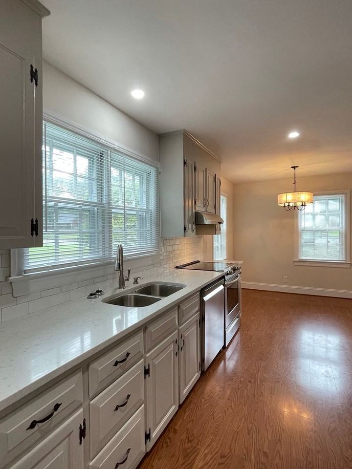 707 N Brunswick Ave - Photo 6 of 31