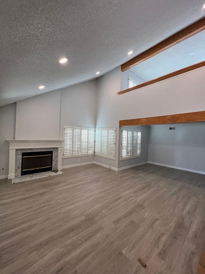 2173 Hietter Ave - Photo 3 of 13