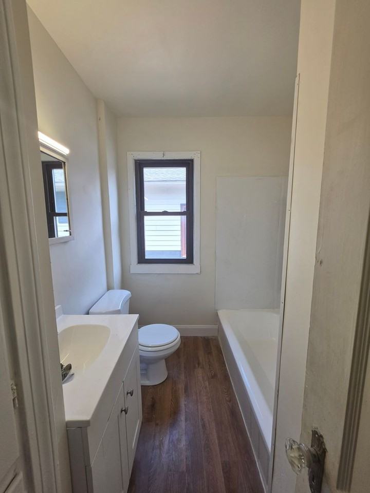1873 16th St Sw - Photo 4 of 10