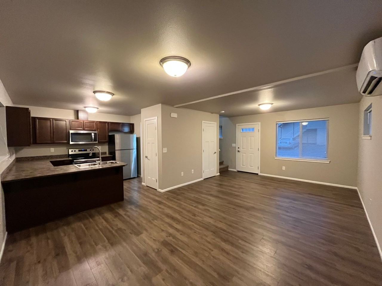 2328 Verona St #101 - Photo 4 of 17