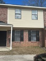 featured image of 2308 Applebee Way