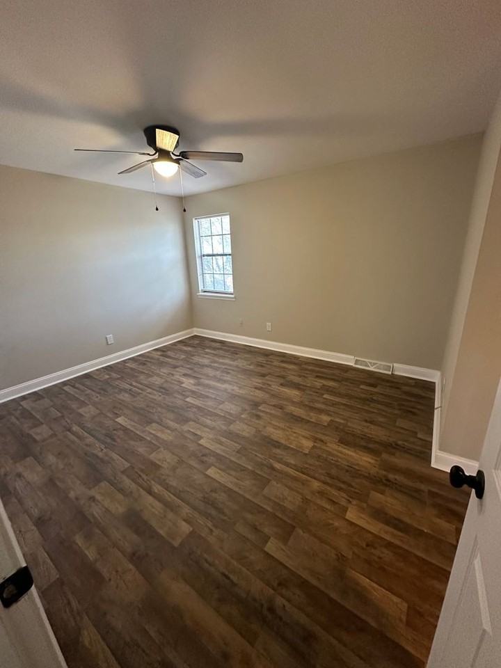2308 Applebee Way - Photo 7 of 8