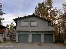 featured image of 3700 Gardner St