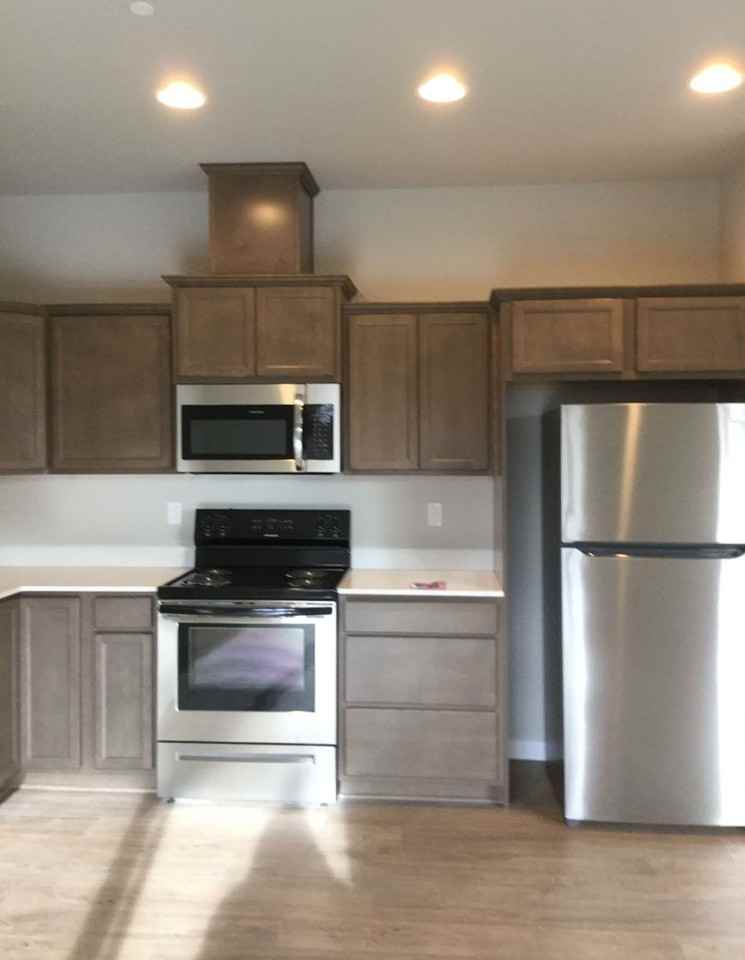 8438 63rd Pl Ne - Photo 4 of 22