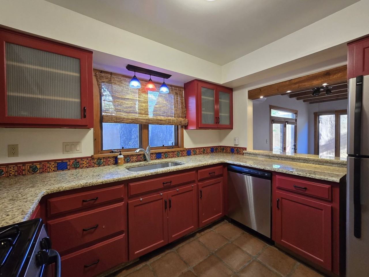 244 Maynard St #6 - Photo 4 of 22