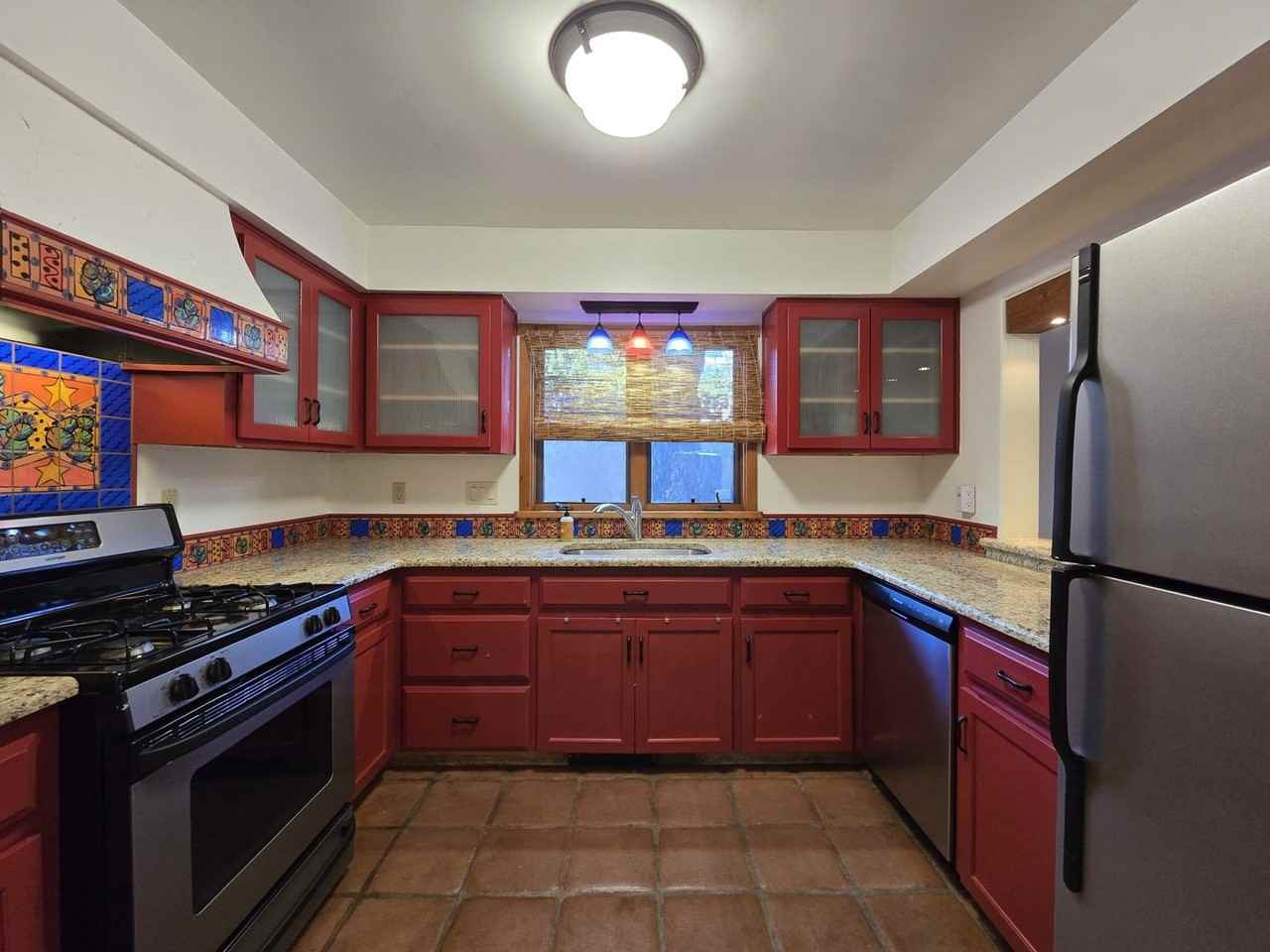 244 Maynard St #6 - Photo 5 of 22