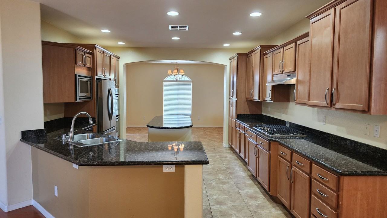 224 Uccello Dr - Photo 7 of 26